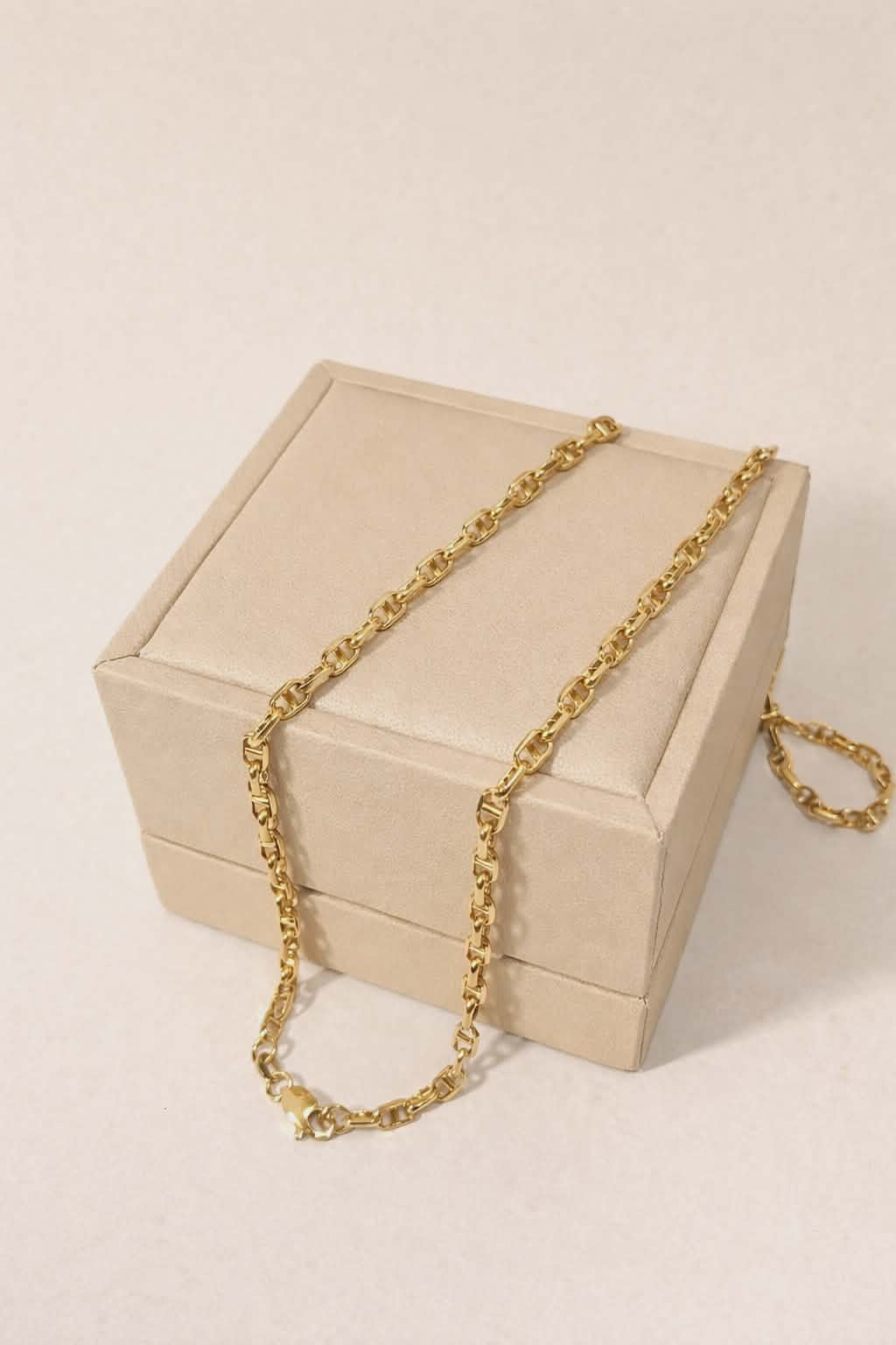 Minimal Gold Link Necklace